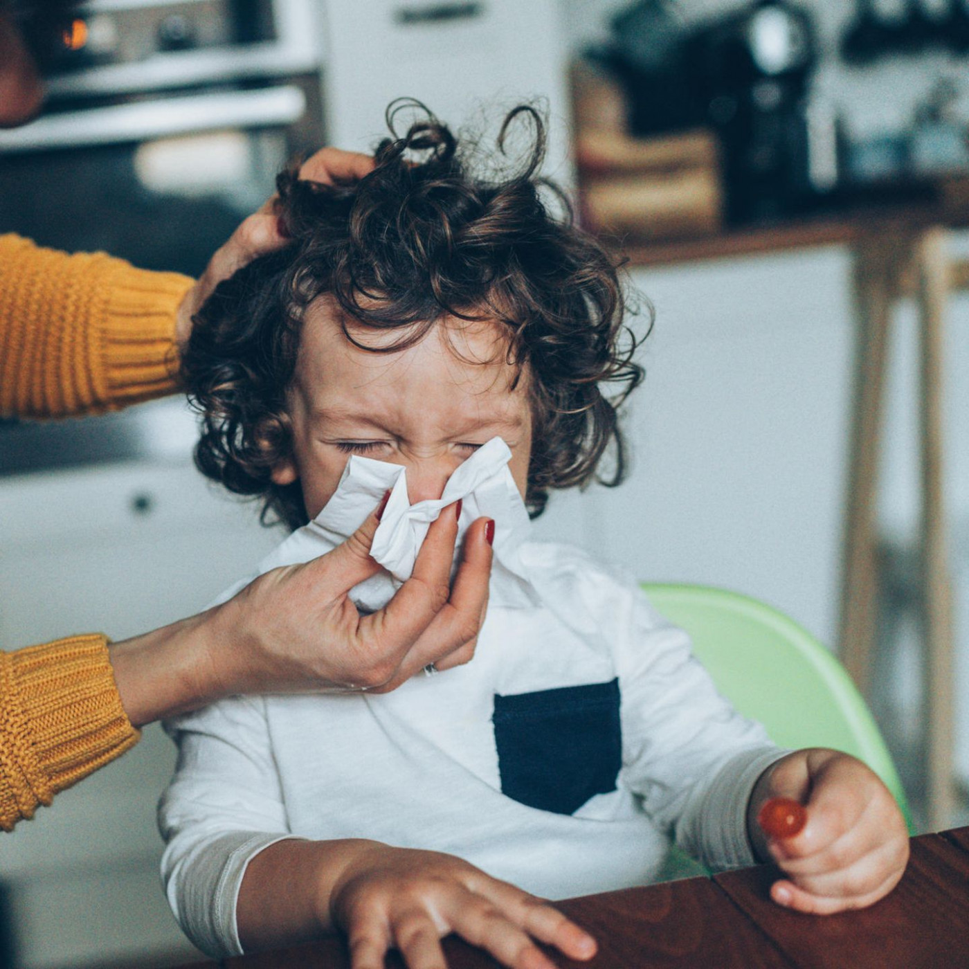 Wie Kinder und Eltern gut durch die Erkältungszeit kommen