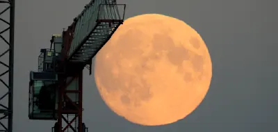 Wann Sie den gr&ouml;&szlig;ten Vollmond des Jahres am besten sehen k&ouml;nnen
