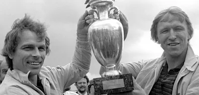 „Ich habe gedacht, da veräppelt mich einer“ – Drei Legenden in „Hall of Fame“ aufgenommen