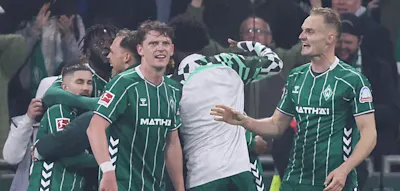 Bonifaces Fallrückzieher wird zur Vorlage – Werder dreht in wilder Schlussphase das Spiel