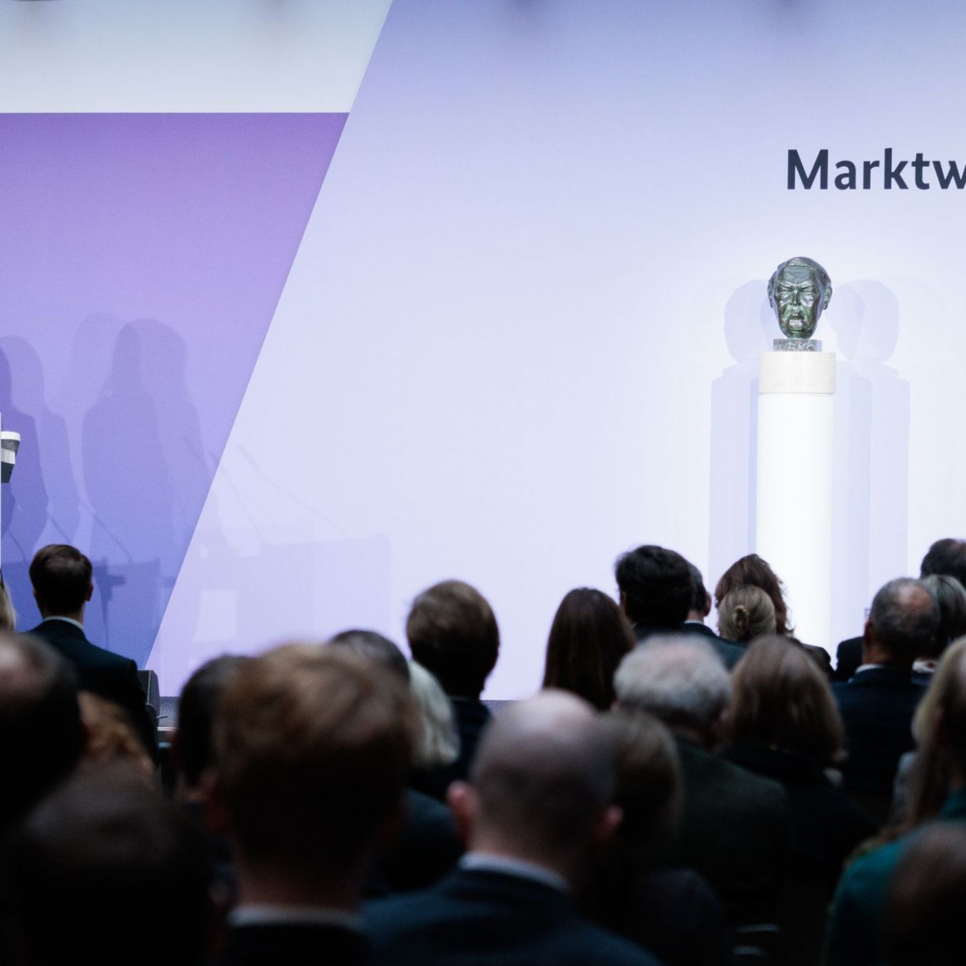 Reiche schlägt Wachstums-Agenda vor - "Lage ist ernst"