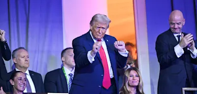 „Ein neuer Tiefpunkt“ – Weltweites Entsetzen über WM-Show für Trump