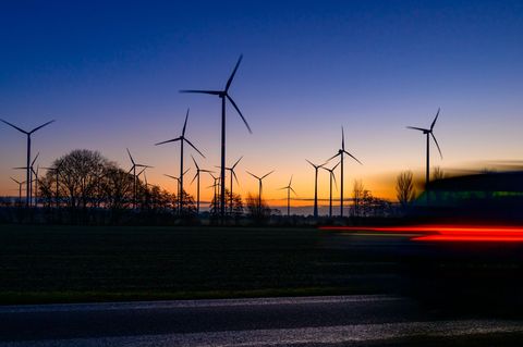 Rekordwerte für Strom aus Wind und Sonne