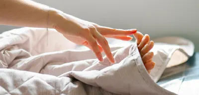 Wann das Kribbeln in Händen oder Füßen wirklich gefährlich wird