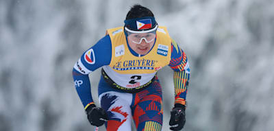 „Weiß nicht mal, wie man die Stöcke richtig hält“ – 48-jähriger Exot sorgt für Ärger