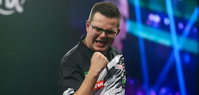 &bdquo;Eine der besten Leistungen jemals&ldquo; &ndash; Van Veen legt die Karten auf den Tisch