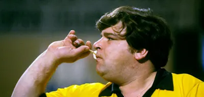 J&uuml;nger, schlanker und sogar Z&auml;hne im Mund