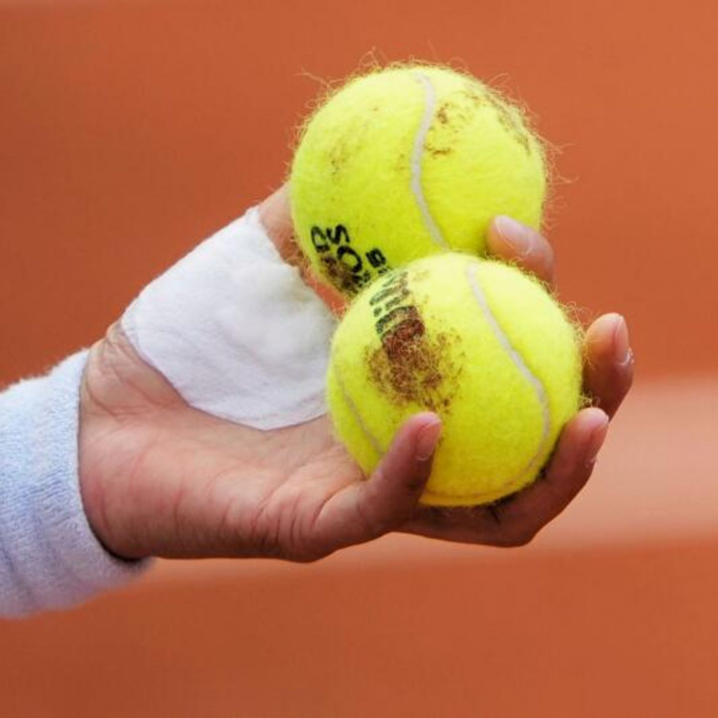 Bizarres Tennismatch sorgt f&uuml;r Aufsehen &ndash; Verband r&auml;umt Fehler ein