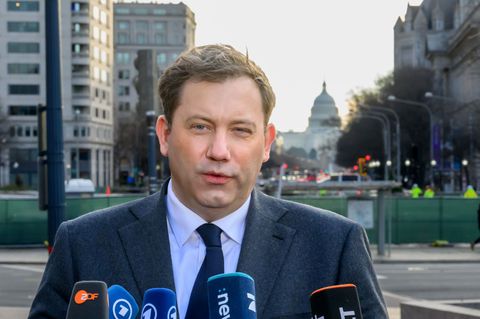 Klingbeil: Mindestpreis f&uuml;r Seltene Erden kann Option sein