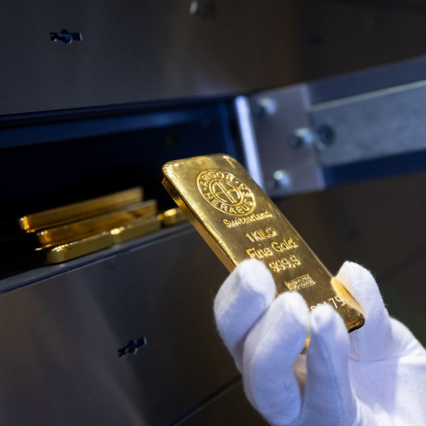 Goldpreis n&auml;hert sich 5.000-Dollar-Marke - Silber 100 Dollar