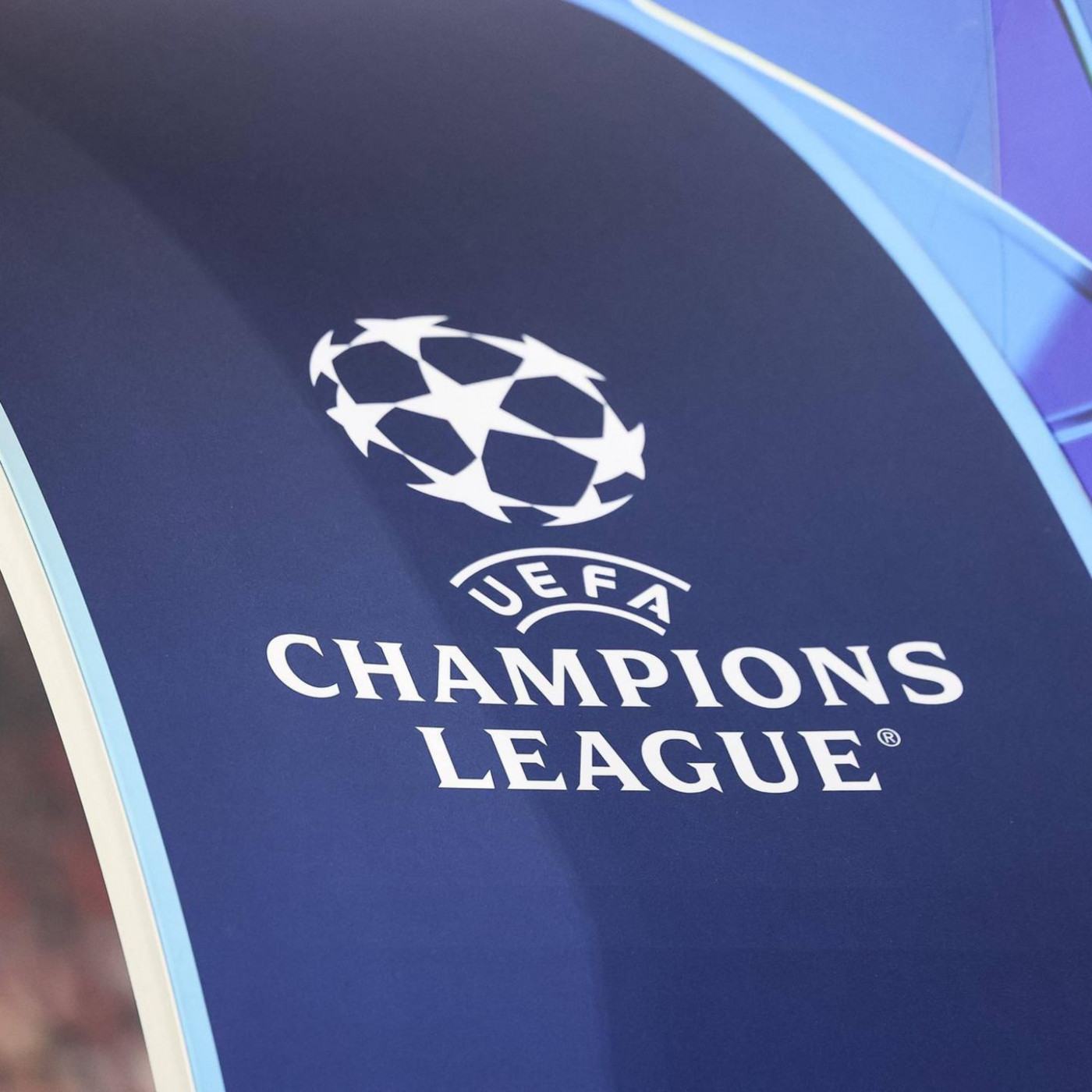 Wer &uuml;bertr&auml;gt die Champions-League-Spiele der deutschen Klubs?