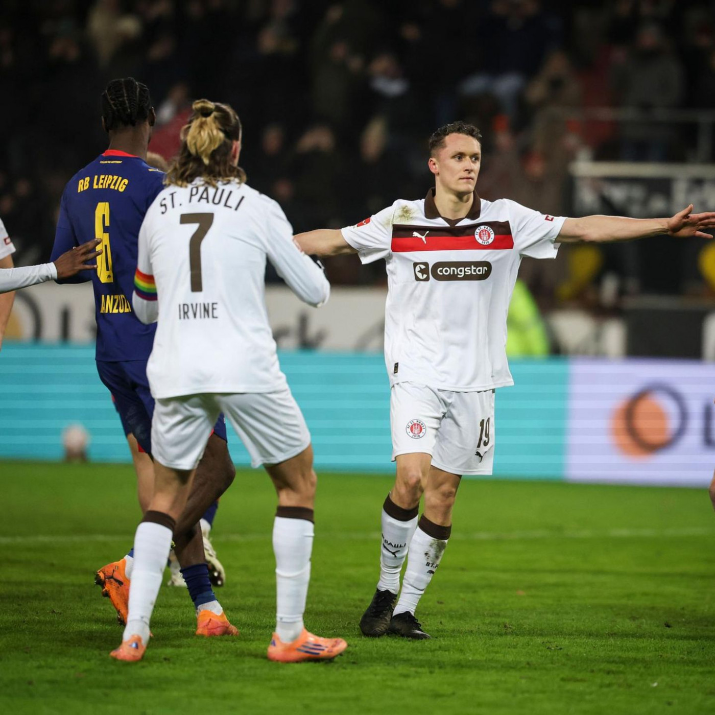 St. Pauli feiert sp&auml;ten Punkt gegen RB &ndash; Werder richtig tief im Abstiegskampf