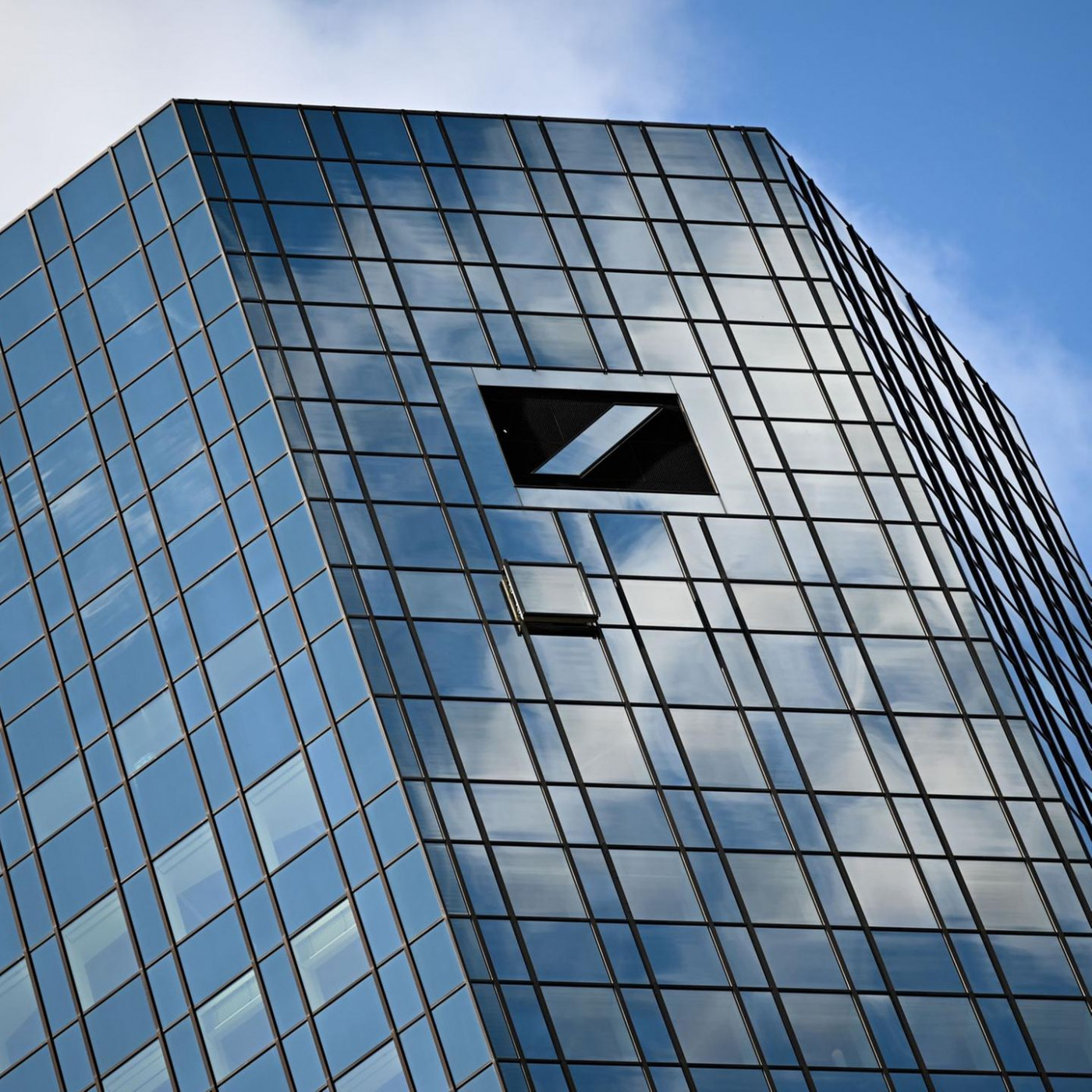 Wegen Geldw&auml;sche-Verdacht: Ermittler durchsuchen Deutsche Bank