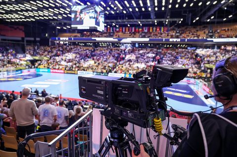 Wer &uuml;bertr&auml;gt das Halbfinale zwischen Deutschland und Kroatien?