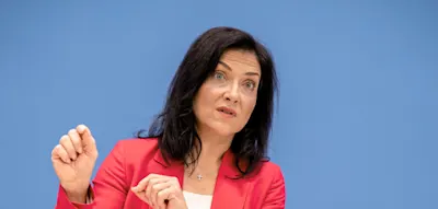 Trotz schuldenfinanzierter Staatsausgaben &ndash; deutsche Wirtschaft w&auml;chst 2026 langsamer als erhofft