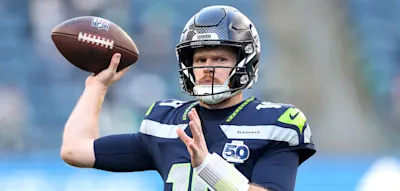 &bdquo;Er war abgeschrieben&ldquo; &ndash; Das ungleiche Duell der beiden Quarterbacks