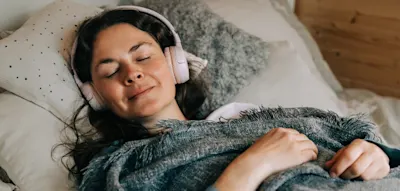 Diese Einschlafhilfe kann Ihren Schlaf ruinieren