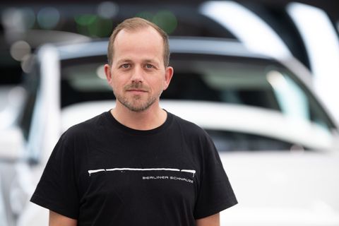 Polizeieinsatz in Gr&uuml;nheide: Tesla gegen IG Metall