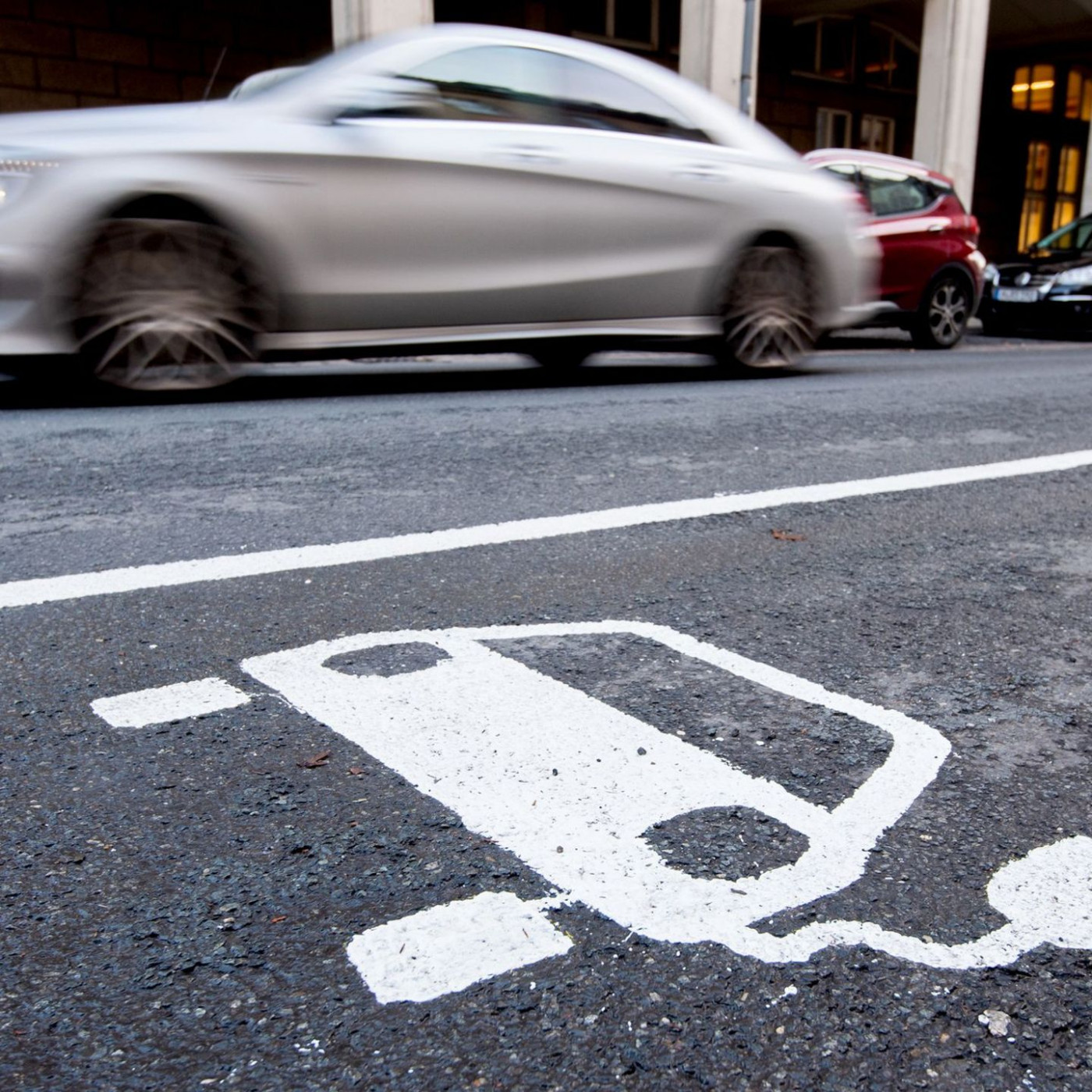 So viel durstiger als angegeben sind Plug-in-Hybride