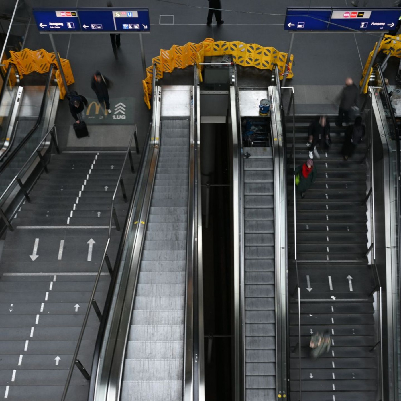 Rolltreppen an mehreren gro&szlig;en Bahnh&ouml;fen gestoppt
