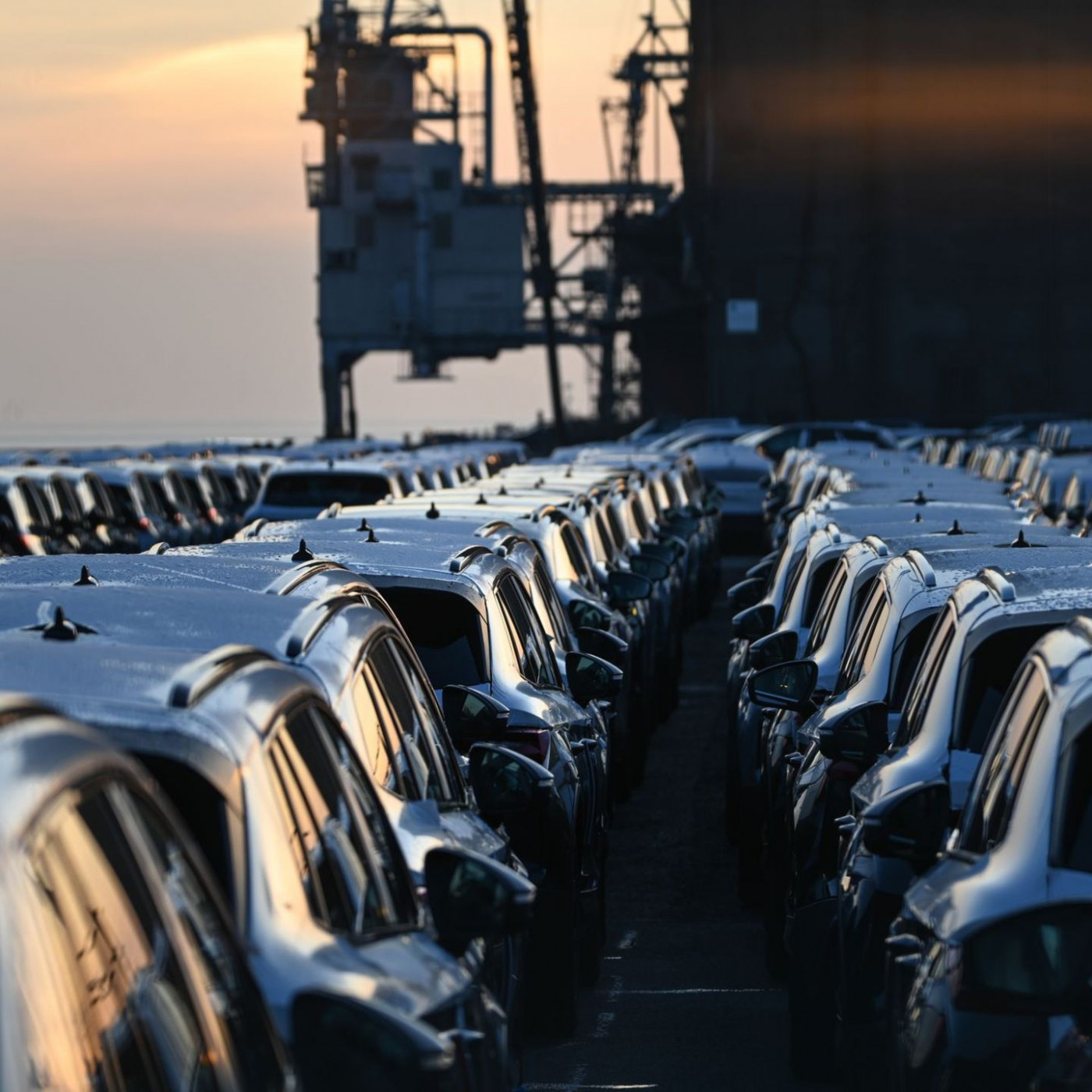 "China-Schock" trifft vor allem die Autoindustrie