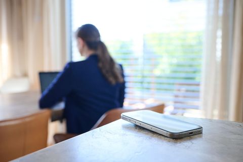 Lohnl&uuml;cke zwischen M&auml;nnern und Frauen bleibt unver&auml;ndert