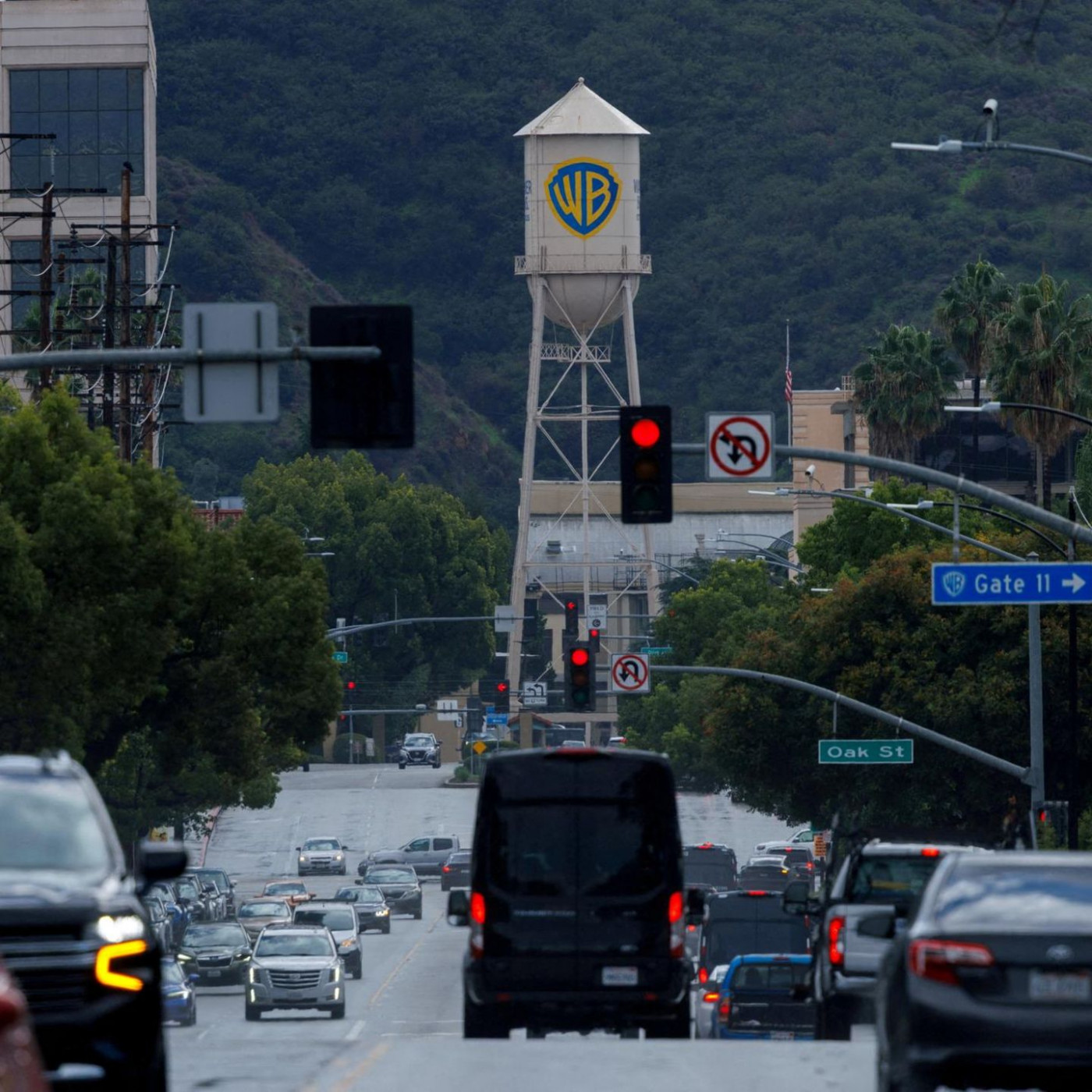 Paramount zieht in Bieterschlacht um Warner an Netflix vorbei