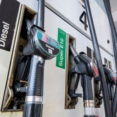 Spritpreis steigt immer weiter - Diesel &uuml;berholt E10