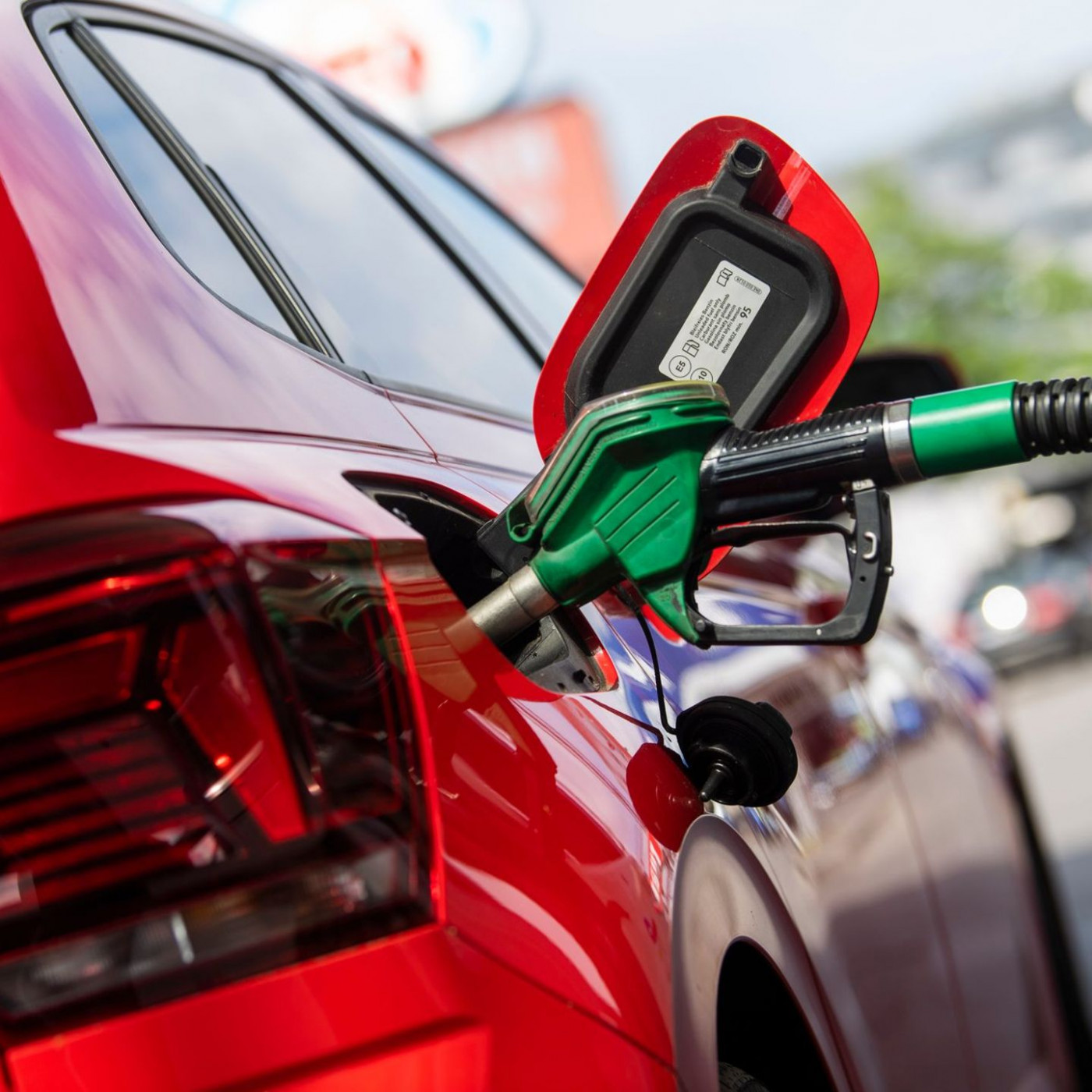 Diesel springt am Morgen &uuml;ber die 2-Euro-Marke