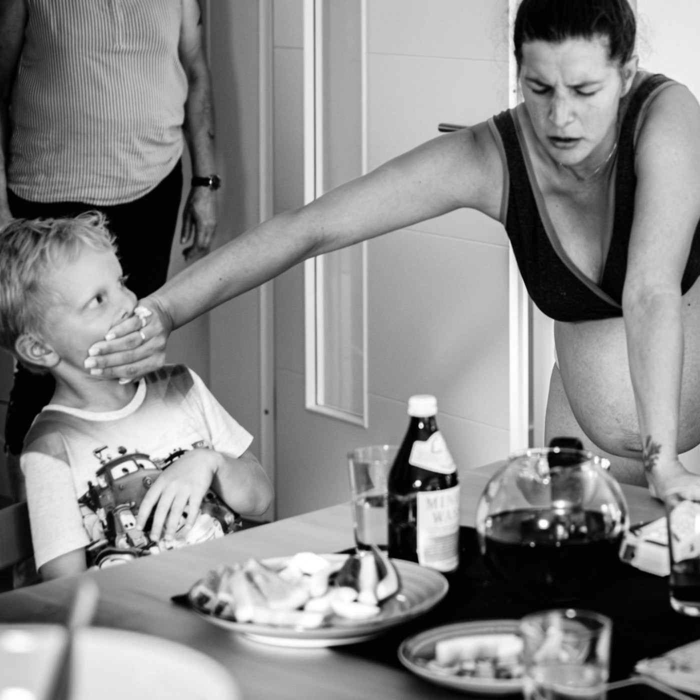 Wehen am K&uuml;chentisch: Warum Frauen ihr Baby zu Hause bekommen