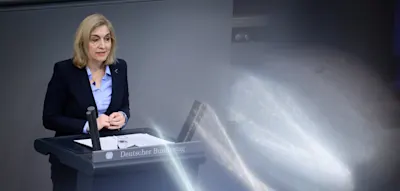 Krankenkassen erwirtschaften Milliarden-&Uuml;berschuss &ndash; Warken erwartet jedoch immense Defizite