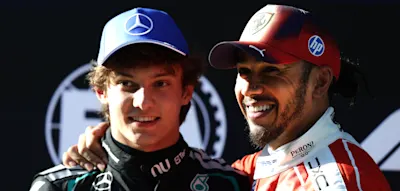 Mercedes-Pilot Antonelli bricht den Rekord von Sebastian Vettel