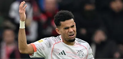 Zwei Platzverweise, drei Tore aberkannt &ndash; Bayern rettet in Unterzahl einen Punkt