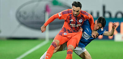 Schalke holt einen Punkt im Spitzenspiel &ndash; Kampf um den Aufstieg wird immer dramatischer