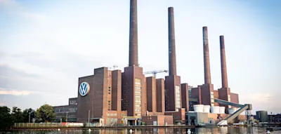 Volkswagen ruft weltweit knapp 100.000 E-Autos zur&uuml;ck