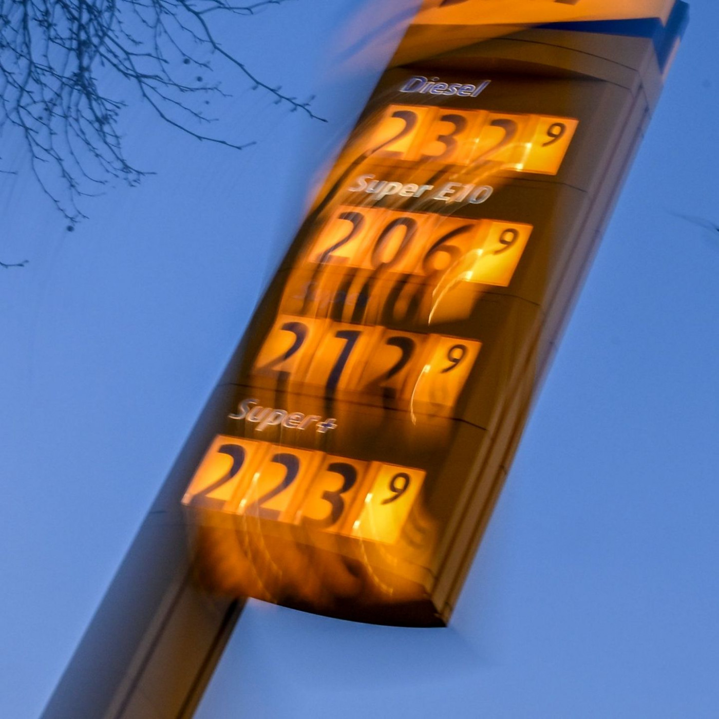 Verschnaufpause an der Tankstelle: Spritpreise sinken