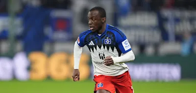 Kuriose Strafe f&uuml;r Alkoholfahrt &ndash; HSV-St&uuml;rmer Domp&eacute; muss 10.000 Warnwesten besorgen und verteilen