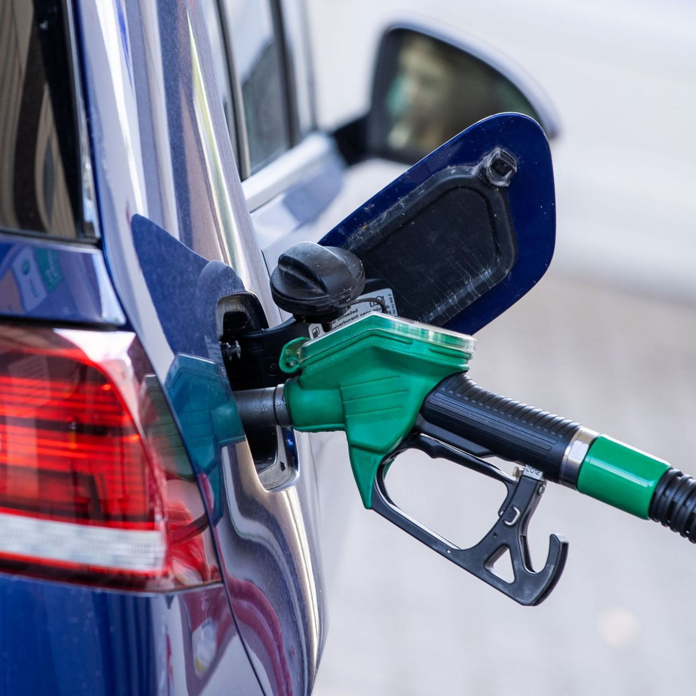 &Ouml;konom erwartet weiter hohe Spritpreise