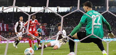 Die Wut der Pauli-F&uuml;hrung nach der Bayern-Klatsche