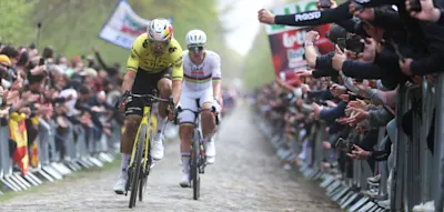 In der H&ouml;lle des Nordens verliert Pogacar ein Rennen f&uuml;r die Geschichtsb&uuml;cher