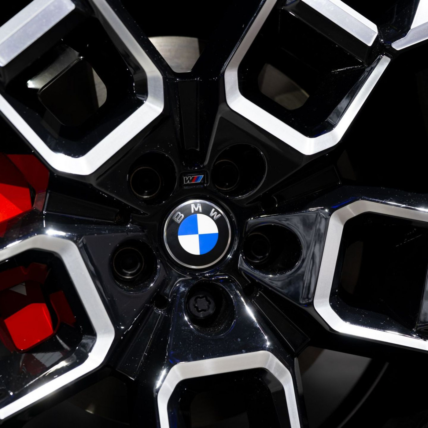 Auch BMW verkauft weniger Autos