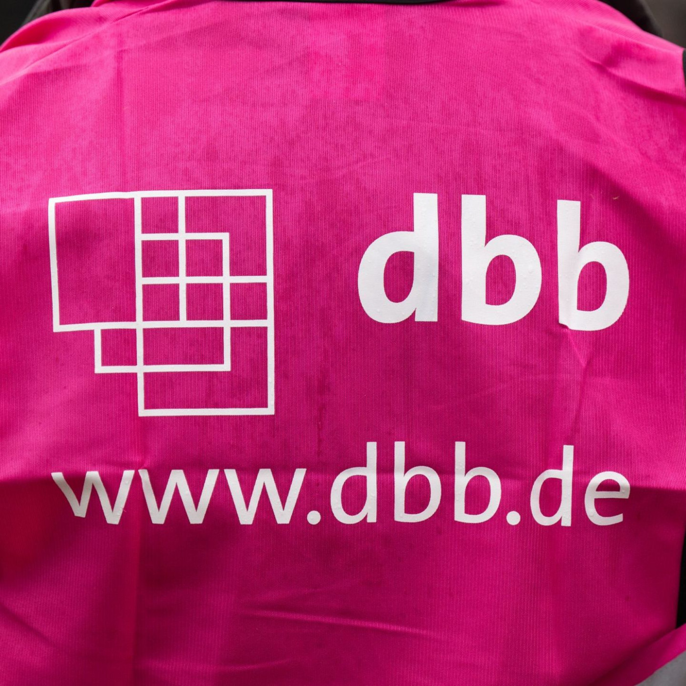 Beamtenbund: Staat soll beim Krisenbonus Vorbild sein