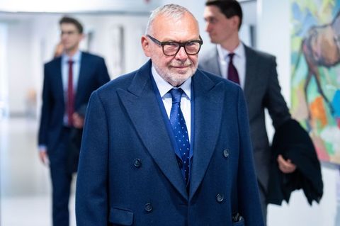 Signa: Gerichtsstreit um Millionen-Honorar f&uuml;r Ex-Kanzler