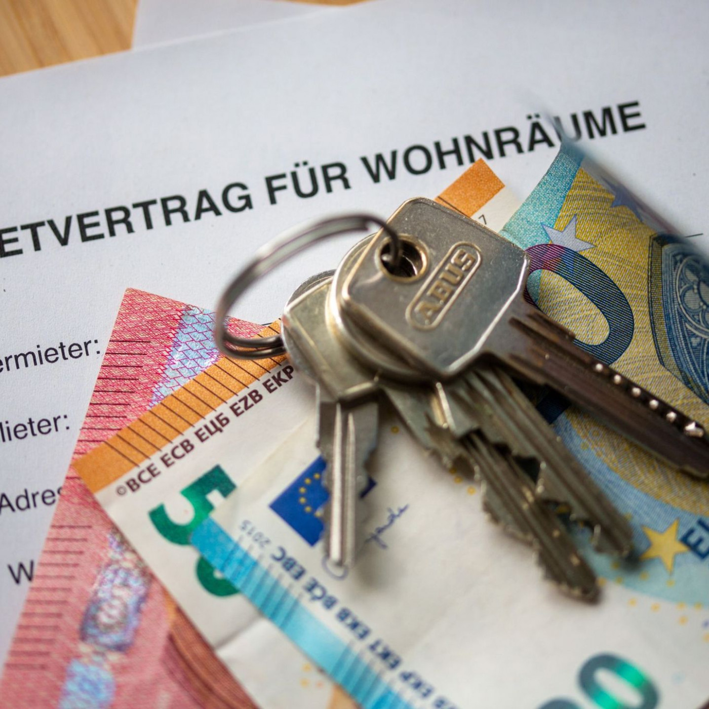 Arag-Analyse: Konflikte zu Arbeit und Wohnen nehmen zu