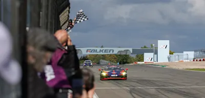 66-J&auml;hriger stirbt bei Massencrash mit sieben Autos auf dem N&uuml;rburgring