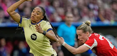 &bdquo;Haareziehen ist wie jemandem eine schmieren&ldquo; &ndash; Platzverweis befeuert Zopf-Debatte