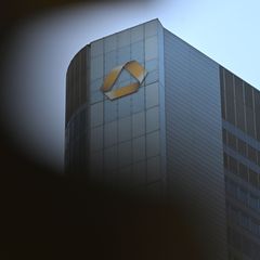 Unicredit-Aktion&auml;re machen Weg f&uuml;r Commerzbank-Offerte frei
