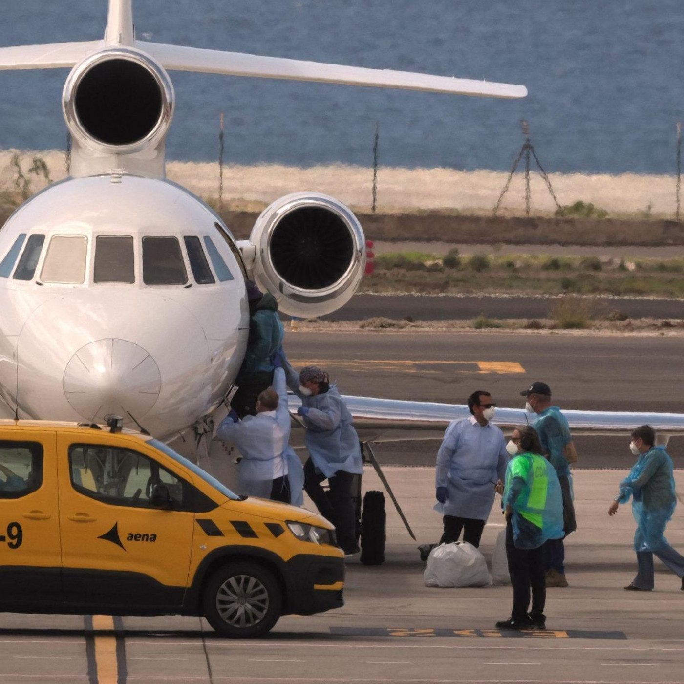 Erster Flieger gestartet: &bdquo;Hondius&ldquo;-Passagiere werden in Heimatl&auml;nder ausgeflogen
