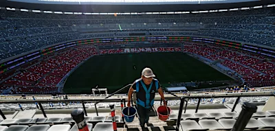 Mexiko-City sinkt dramatisch ab &ndash; Betonbrocken in der WM‑Arena machen Sorgen