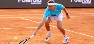 Zverev vergibt vier Matchb&auml;lle &ndash; und geht danach v&ouml;llig unter